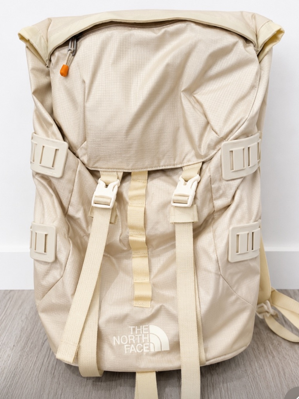 The North Face Lineage Ruck 37 Cream Roll-Top Backpack